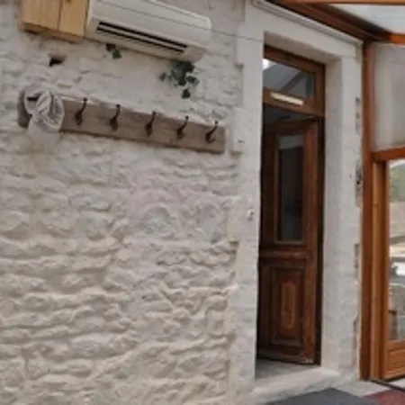 Holiday Rue De Roux Λα Ροσέλ