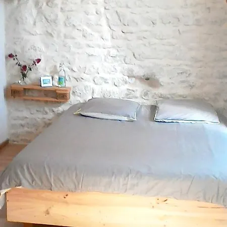 Holiday Rue De Roux Λα Ροσέλ